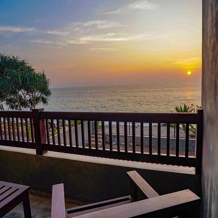 Beyond The Sea By Ceylonese Hotel Ambalangoda  Exterior photo