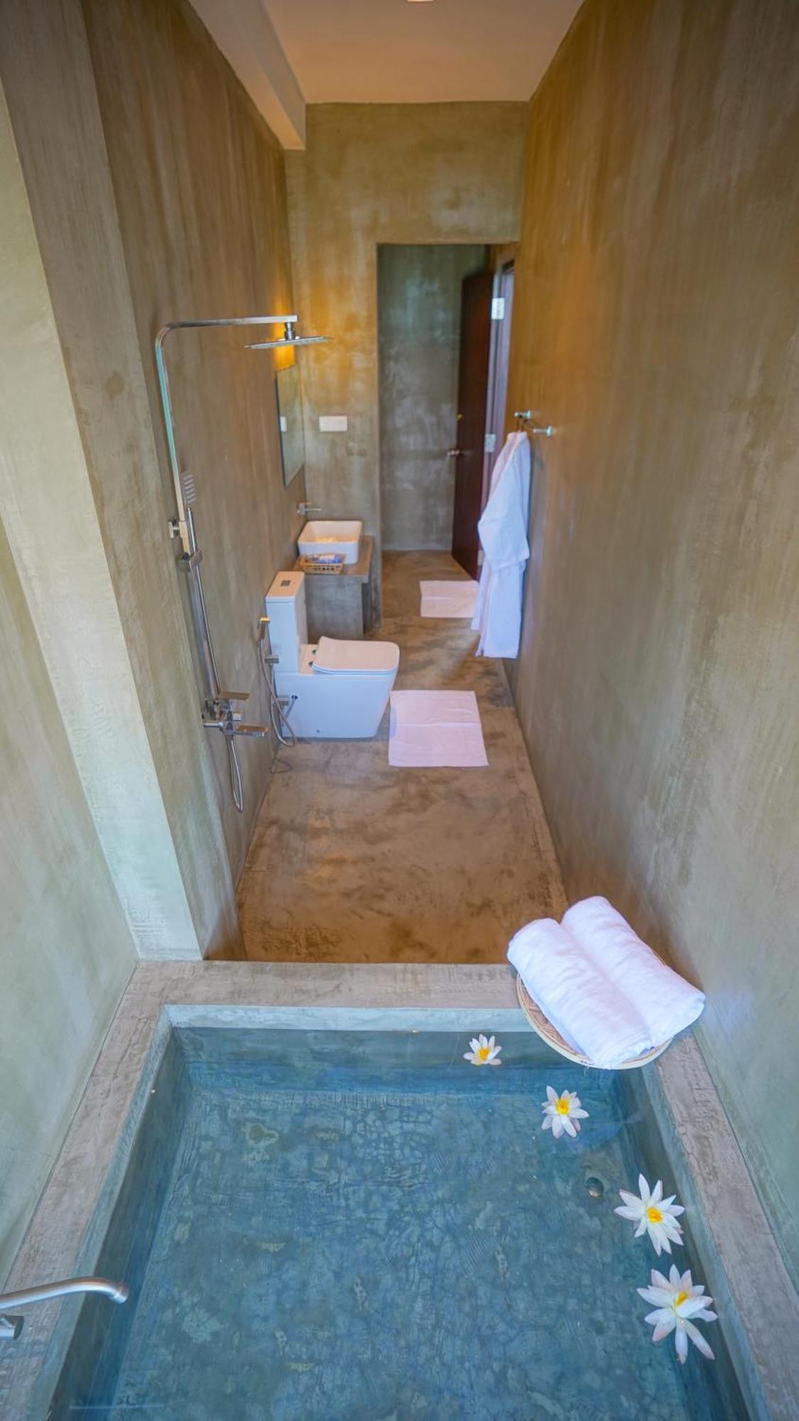 Beyond The Sea By Ceylonese Hotel Ambalangoda  Exterior photo