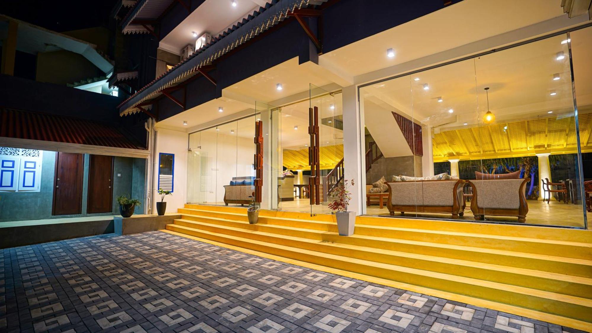 Beyond The Sea By Ceylonese Hotel Ambalangoda  Exterior photo